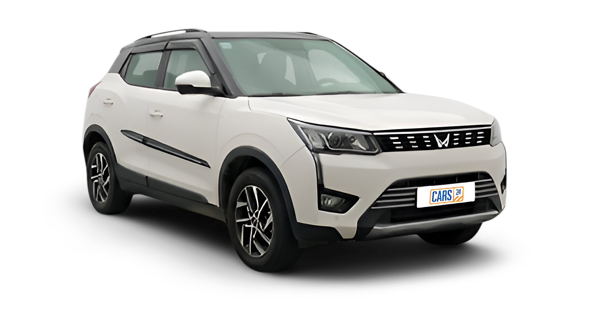 Mahindra XUV300-img